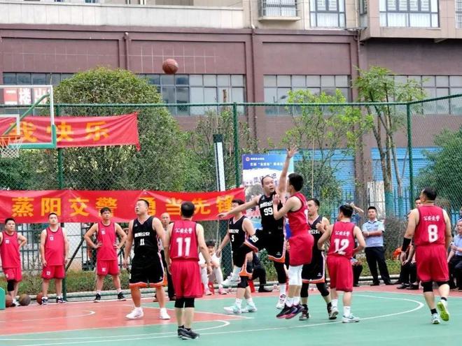 NBA已经公布了新赛季的赛程和全美直播的场次。在新赛季，所有现役球员的总得分都可能会继续提升，而一些老将，他们的排名也可能会发生变化，现在的每一步前进，都可能是他们的最后一步。